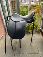 Twee Frank Baines demo-dressuurzadels, Dieren en Toebehoren, Paarden en Pony's | Zadels, Ophalen of Verzenden, Zo goed als nieuw