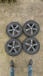 Zwarte velgen met winterbanden Kia Niro 2019, Ophalen, Gebruikt, 16 inch, Banden en Velgen