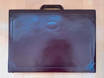 Sudhaus Leren Aktetas Oxblood - Vintage Attaché Koffer beschikbaar voor biedingen