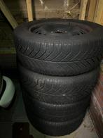 Winterbanden Ford Focus 2019 met stalen velgen + wieldoppen, Ophalen of Verzenden, Gebruikt