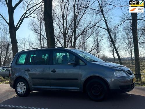 Volkswagen Touran 1.6-16V FSI Athene 6BAK!SCHADE!AIRCO!, Auto's, Volkswagen, Bedrijf, Te koop, Touran, ABS, Airbags, Airconditioning