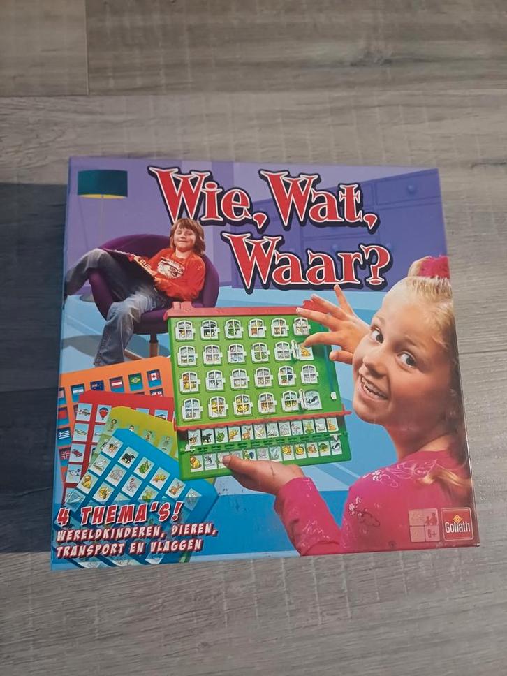 Spel Wie, Wat, Waar?, Hobby en Vrije tijd, Gezelschapsspellen | Bordspellen, Zo goed als nieuw, Een of twee spelers, Drie of vier spelers