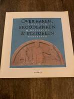 Over Kaken, Broodbanken & Etstoelen - Middeleeuws Nederland, Ophalen of Verzenden, 20e eeuw of later, Zo goed als nieuw