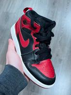 Jordan 1 Mid Banned sneakers - Maat 31, Kinderen en Baby's, Kinderkleding | Schoenen en Sokken, Meisje, Schoenen, Ophalen of Verzenden