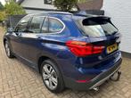 BMW X1 SDrive20i Corporate Lease High Executive, Pano, HUD,, Auto's, BMW, 1998 cc, Blauw, Bedrijf, SUV of Terreinwagen