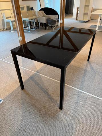 Glazen Tafel - Baarn - Voor een prikkie! beschikbaar voor biedingen