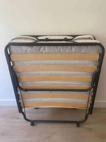 Folding Single Bed beschikbaar voor biedingen