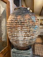 Prachtige terracotta vaas tuinvaas olijf kruik
