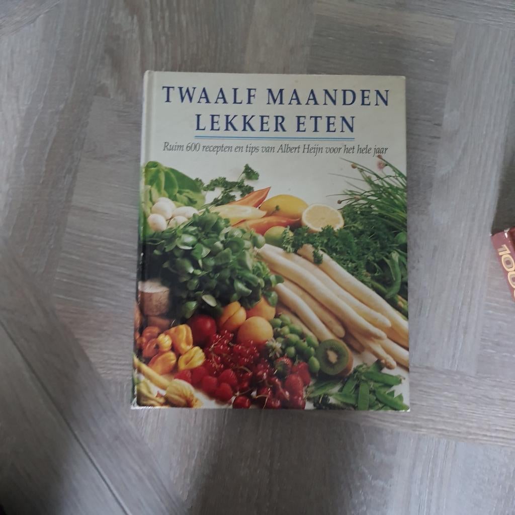 Kookboek 12 maanden lekker eten, Boeken, Kookboeken, Ophalen, Zo goed als nieuw