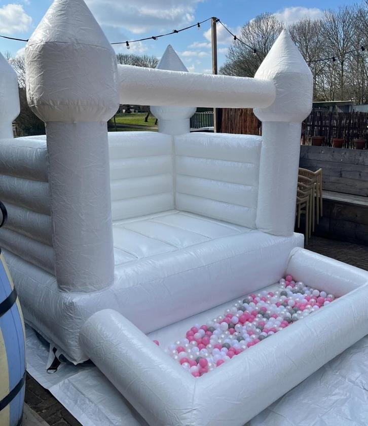 Springkussen kasteel te huur!, Hobby en Vrije tijd, Feestartikelen | Verhuur, Nieuw, Overige, Ophalen