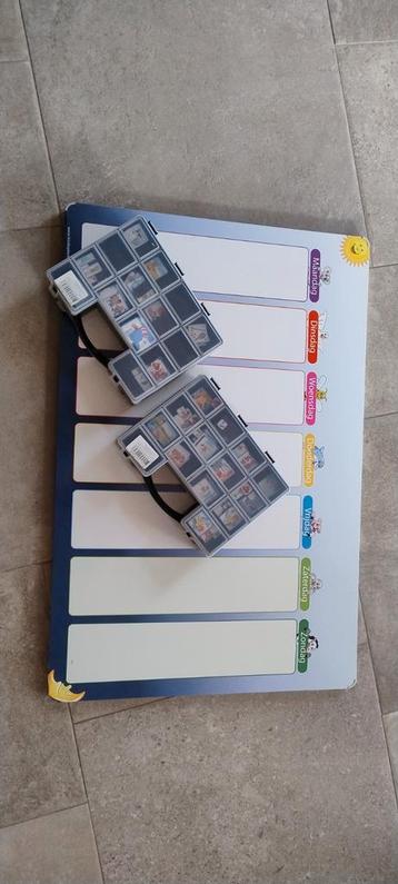 Groot kinder planbord met pictogrammen  beschikbaar voor biedingen