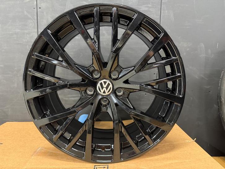 17" FITS VW POLO 6R 9N GT GTE GTI T-ROC TAIGO R-LINE  LIFE, Auto-onderdelen, Banden en Velgen, Velg(en), Zomerbanden, 17 inch