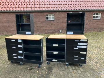 Mobiele inklapbare keuken op wielen – ideaal voor  backstage beschikbaar voor biedingen
