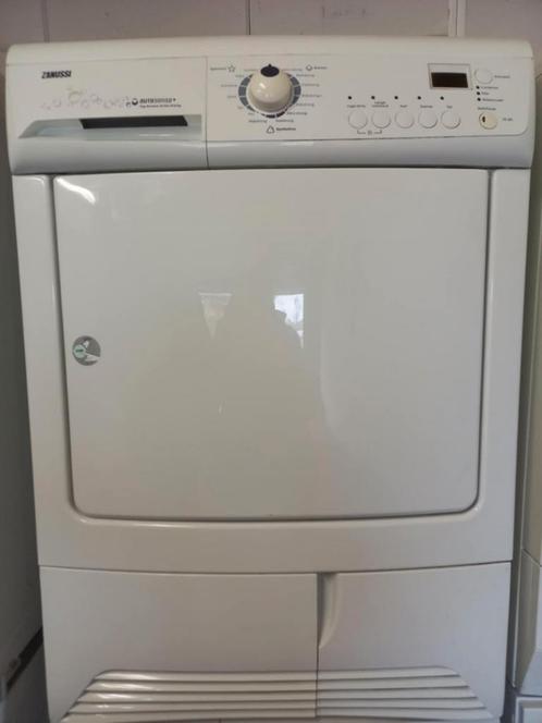 Zanussi Condens droger 7 kilo . 135,- 
Werkt uitstekend ., Huis en Inrichting, Badkamer | Badkamermeubels, Gebruikt, Overige typen
