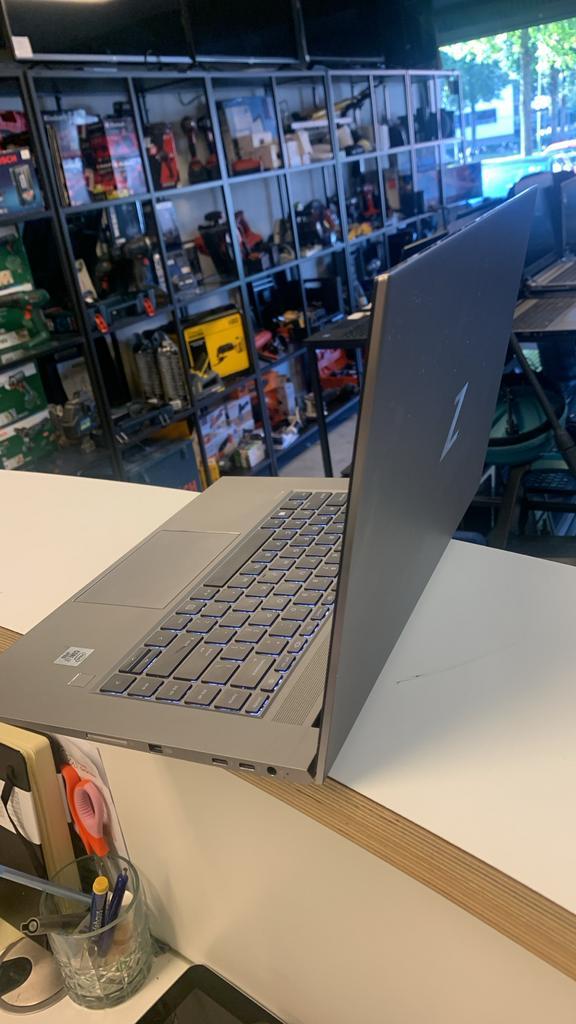 HP ZBook, Computers en Software, Windows Laptops, Zo goed als nieuw, 15 inch, SSD, 2 tot 3 Ghz, 8 GB, Qwerty, Met videokaart, Verzenden