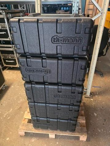 5x thomann 4he rack case beschikbaar voor biedingen