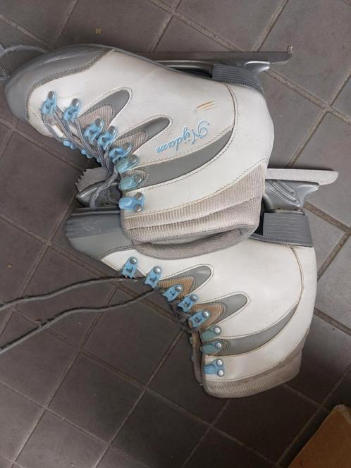Kunstschaatsen maat 40, Sport en Fitness, Schaatsen, Gebruikt, Kunstschaatsen, Ophalen of Verzenden