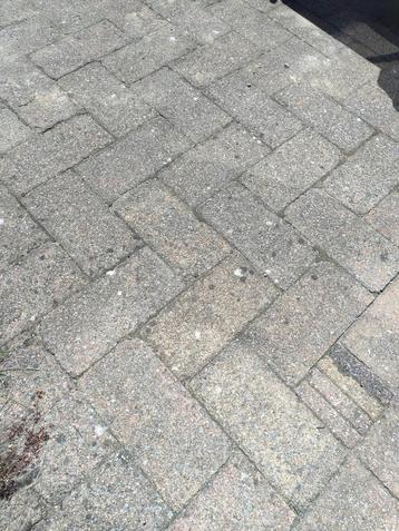 Gratis op te halen tegels  beschikbaar voor biedingen