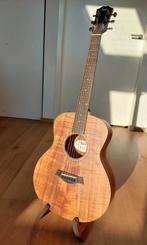 Taylor GS MINI-E-KOA ZGAN met veel accesoires, Muziek en Instrumenten, Ophalen, Zo goed als nieuw, Western- of Steelstringgitaar