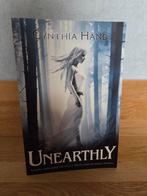 Unearthly van Cynthia Hand Engels, Ophalen of Verzenden, Zo goed als nieuw, Cynthia Hand