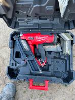 Milwaukee M18 FFN 18V accu tacker + 10.000 nagels, Ophalen, Zo goed als nieuw