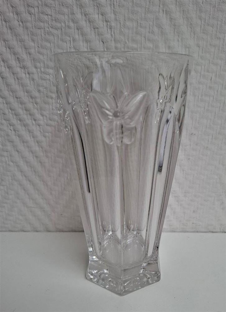 Lenox Meadow glas met vlinders, hoog ong. 16.6 cm, Huis en Inrichting, Woonaccessoires | Vazen, Zo goed als nieuw, Overige kleuren