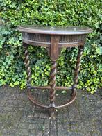 Antiek half ronde hal tafel, Ophalen