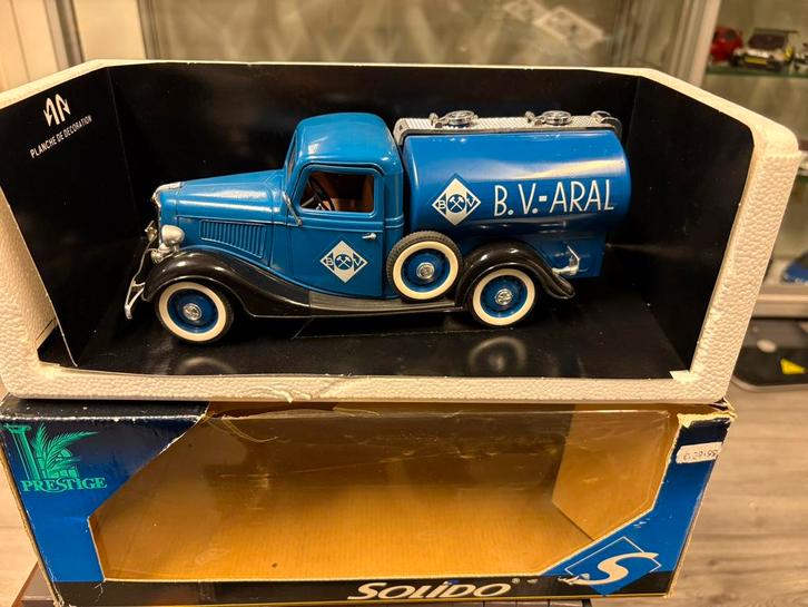 1:18 Solido Ford V8 mist handgreep, Hobby en Vrije tijd, Modelauto's | 1:18, Gebruikt, Auto, Solido, Ophalen of Verzenden