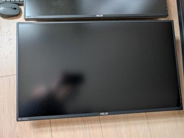 3 schermen ASUS TUF Gaming VG27AQ Monitor  beschikbaar voor biedingen