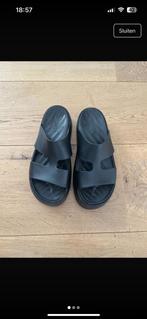 Crocs slippers maat 37/38, Kleding | Dames, Schoenen, Slippers, Zwart, Nieuw, Ophalen of Verzenden