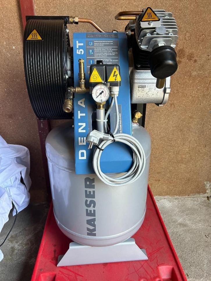 Tandtechniek, Kaeser Dental 5T compressor, dental, als nieuw, Diversen, Braces, Zo goed als nieuw, Ophalen