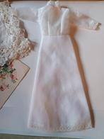 Vintage Barbie trouwjurk, Ophalen of Verzenden, Gebruikt, Kleertjes