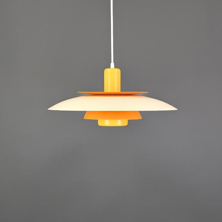 Vintage retro hanglamp in geel en oranje - Deens design, Huis en Inrichting, Lampen | Hanglampen, Zo goed als nieuw, 75 cm of meer