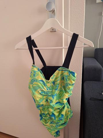 Badpak/Zwempak, maat 40/42, cup E, donkerblauw en groen/geel beschikbaar voor biedingen