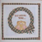 dubbele kaart van Forever Friends met beer in krans, Ophalen of Verzenden, 1980 tot heden, Gelopen, Overige thema's