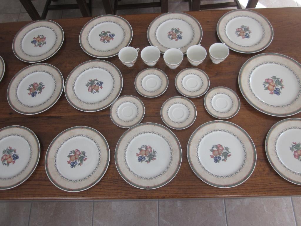 Heinrich Winterling Cottage Garden servies borden kop+schote, Gebruikt, Ophalen of Verzenden, Bord(en), Overige stijlen