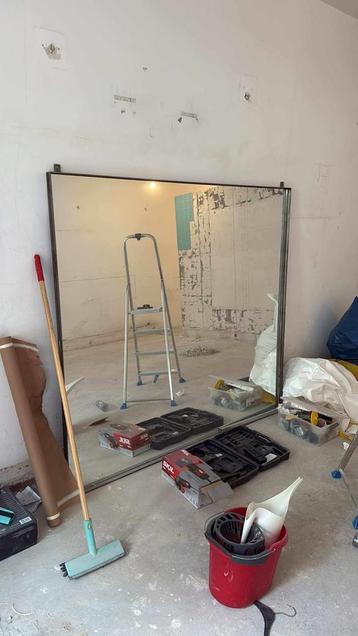 Gratis Grote Spiegel - 160x175 cm moet uiterlijk 23/10 weg