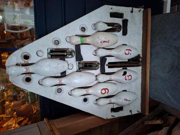 Oude bowlingscorebord  beschikbaar voor biedingen