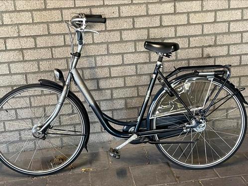 Dames fiets 28 inch, Fietsen en Brommers, Fietsen | Dames | Damesfietsen, Zo goed als nieuw, Batavus, 53 tot 56 cm, Ophalen of Verzenden
