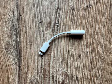 Apple Lightning naar 3.5mm hoofdtelefoon adapter beschikbaar voor biedingen