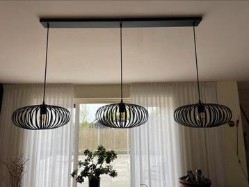 3 zo goed als nieuwe lampen. beschikbaar voor biedingen