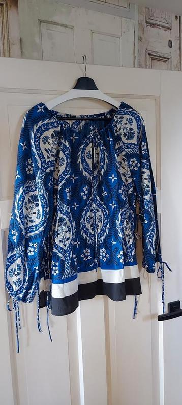 Prachtige tuniek mt. 42 40 en 44 beschikbaar voor biedingen