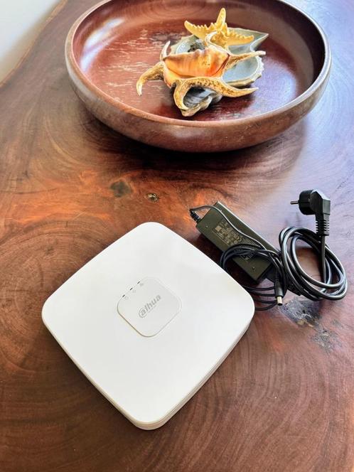 Dahua 4K AI NVR Recorder + 4TB HDD & 4x PoE, Audio, Tv en Foto, Videobewaking, Zo goed als nieuw, Binnencamera, Ophalen of Verzenden