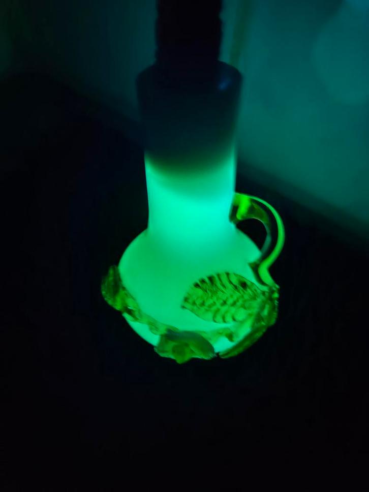 Uranium Glas Opaline Vaasje met Bloem Art Nouveau, Spelcomputers en Games, Games | Overige, Gebruikt, 1 speler, Vanaf 3 jaar, Ophalen of Verzenden