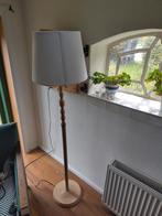 Mooie Staande Lamp, Huis en Inrichting, Lampen | Vloerlampen, Ophalen, Hout, Gebruikt, Klassiek