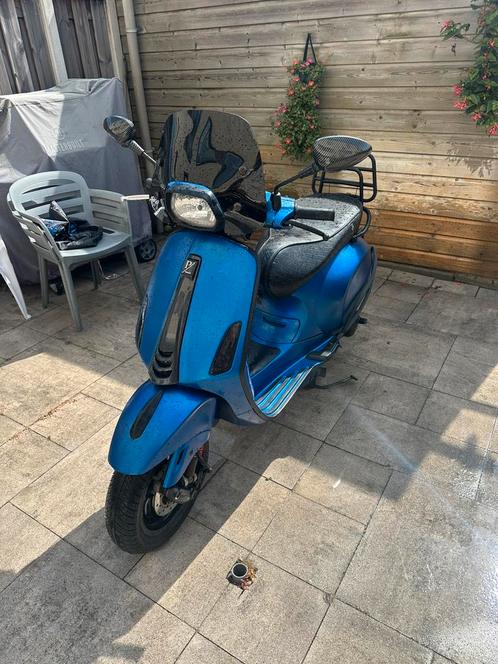Vespa Sprint, Fietsen en Brommers, Scooters | Vespa, Zo goed als nieuw, Vespa S, Maximaal 25 km/u, Benzine, Ophalen