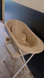 Complete baby badset met onderstel en aankleedkussen, Zo goed als nieuw, Badje, Standaard, Ophalen