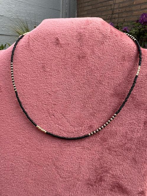 Zwart met goud kralen kettinkje, Sieraden, Tassen en Uiterlijk, Kettingen, Nieuw, Goud, Zwart, Ophalen of Verzenden