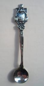 Zoutlepeltje. Melkmeisje met juk. Verzilverd. 90 ALAR, Antiek en Kunst, Ophalen of Verzenden