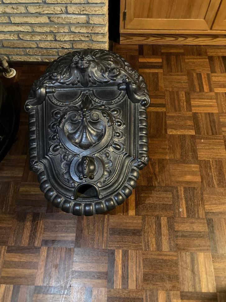 Vintage gietijzeren kolenkit kolenbak met klep barok stijl, Antiek en Kunst, Curiosa en Brocante, Ophalen